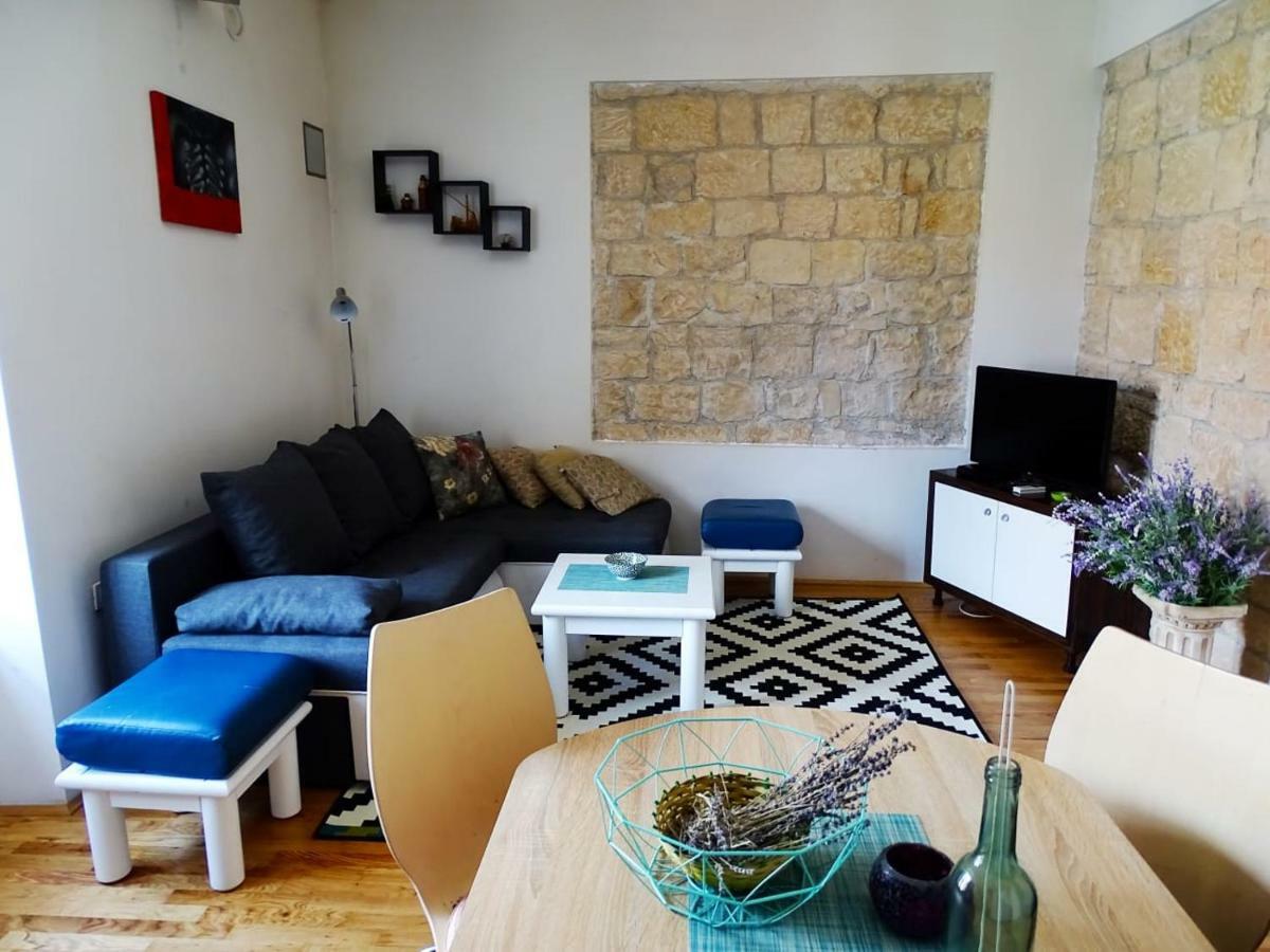 Apartment Naita Sinj Exteriér fotografie