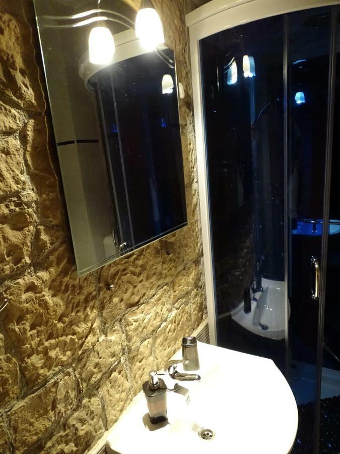 Apartment Naita Sinj Exteriér fotografie